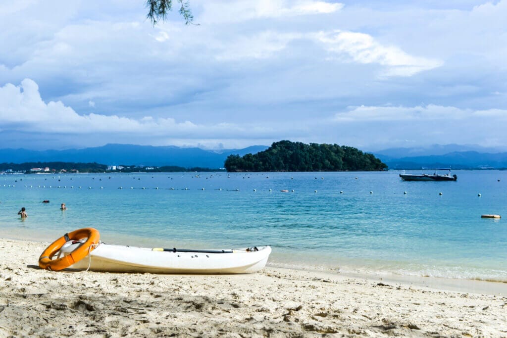 palawan beach canoe on the beach